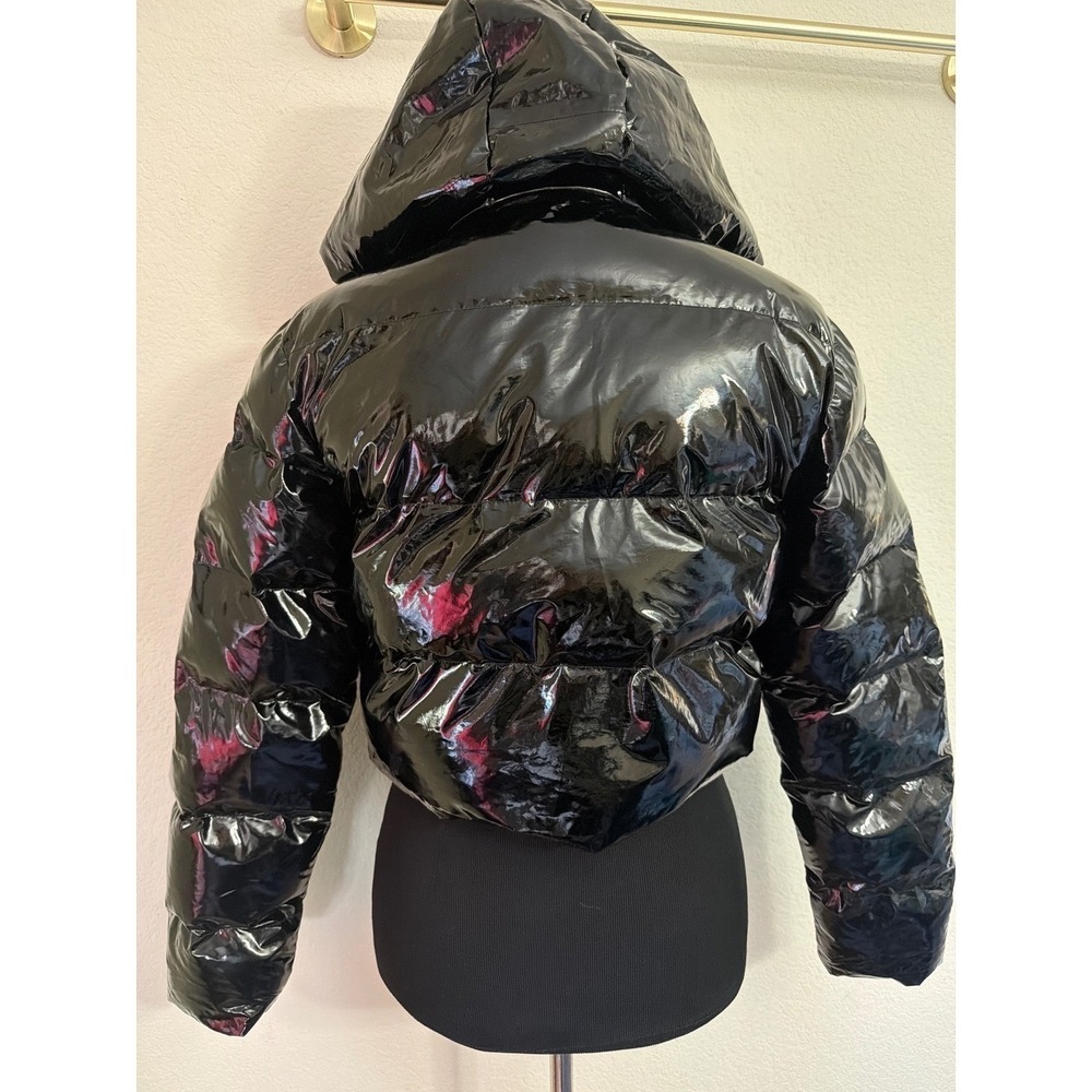 Boohoo Petite Black High Shine Cropped Puffer Jacket Hooded‎ Vinyl Coat US 4 - Picture 9 of 9